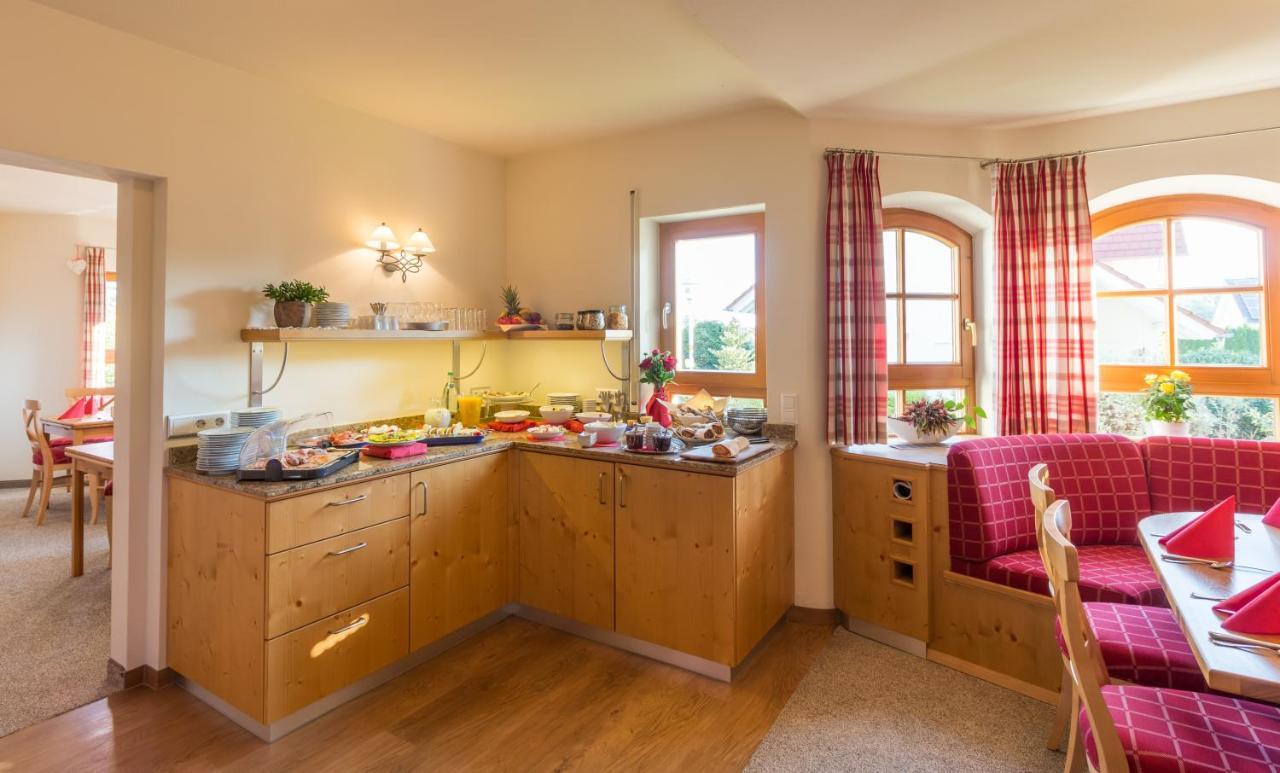 Gaestehaus Burgblick Bed & Breakfast Bisingen Luaran gambar