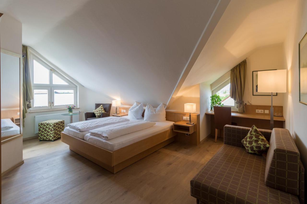 Gaestehaus Burgblick Bed & Breakfast Bisingen Luaran gambar